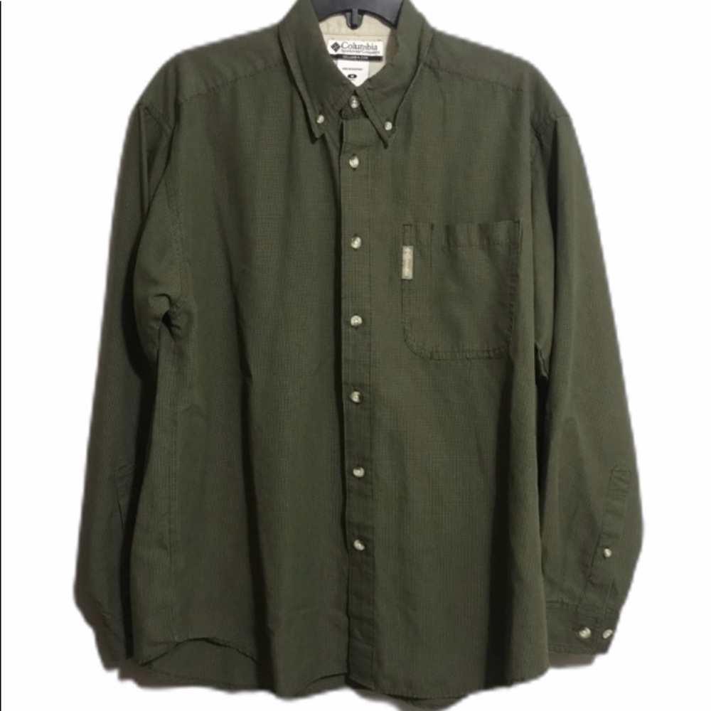 Columbia Button Up Medium